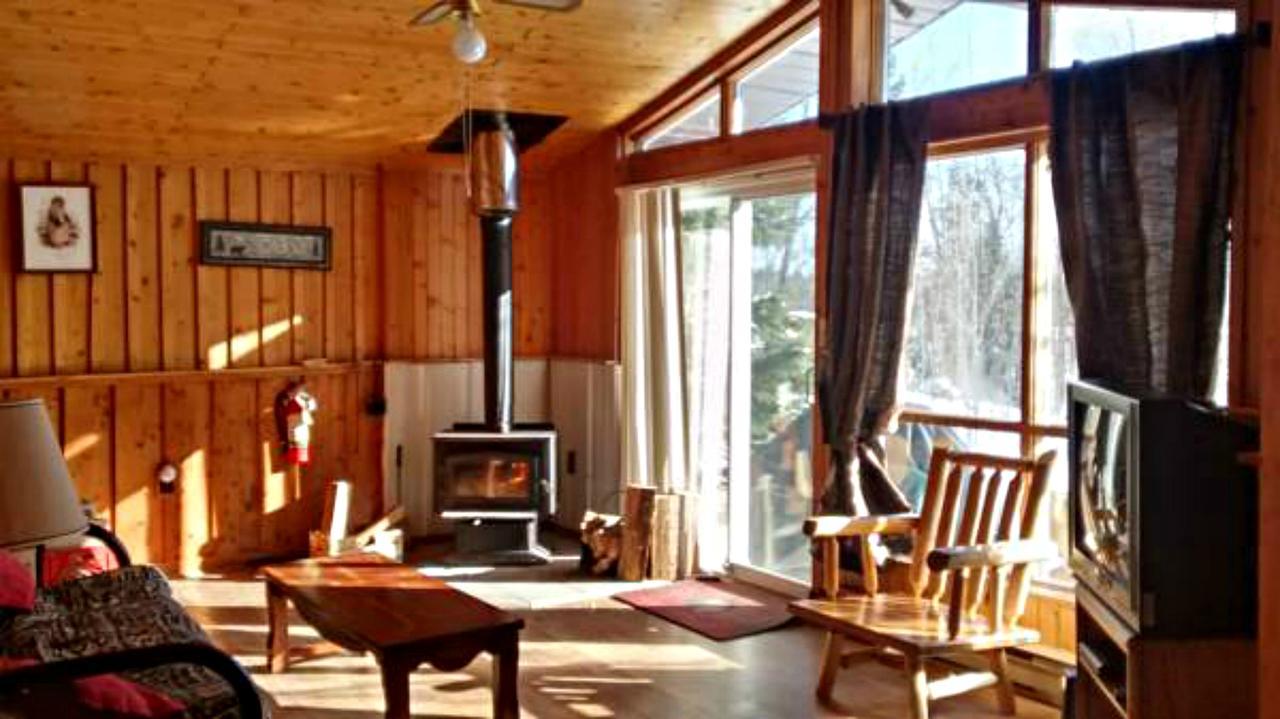 Dunlop Lake Lodge Elliot Lake エクステリア 写真
